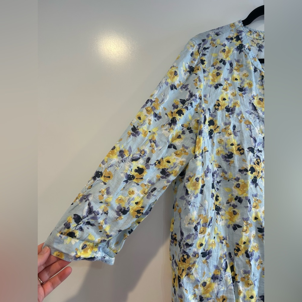 J. Jill love linen floral 100% linen blouse top Size L blue Yellow Roll Tab - Picture 3 of 11